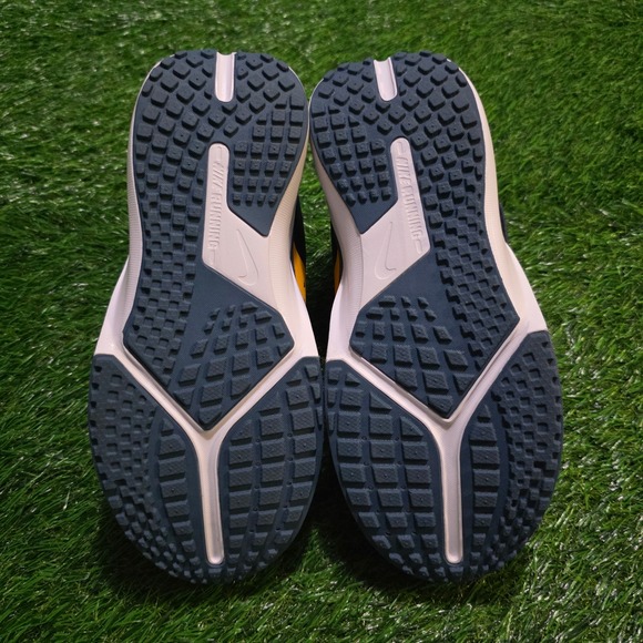 Nike Sonic Fly Size 1Y - Picture 5 of 6